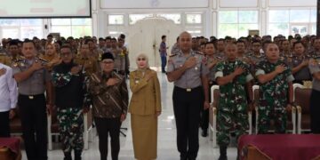 Bupati Kendal Dyah Kartika Permanasari (tengah) menghadiri rapat koordinasi lintas sektoral pengamanan kamtibmas bulan Ramadhan dan lebaran pada Senin, 23 Februari 2026. (dok for Lingkarjateng.id)