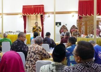 Lewat Ngopi Bareng, Plt Bupati Pati Chandra Dorong Penguatan Sinergi Antar OPD 25 Lewat Ngopi Bareng, Plt Bupati Pati Chandra Dorong Penguatan Sinergi Antar OPD. Foto : Dok. Prokompim Pemkab Pati for Lingkar Jateng