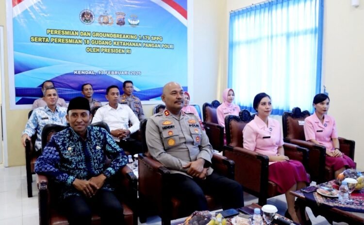 Dukung Ketahanan Pangan, Polres Kendal Hadir Pada Peresmian Nasional SPPG via Zoom 25 Dukung Ketahanan Pangan, Polres Kendal Hadir Pada Peresmian Nasional SPPG via Zoom. Foto : Dok. Polres Kendal