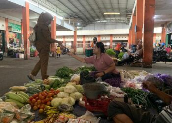 Suasana di Pasar Bintoro Demak memasuki Ramadan hari ke 5. Foto : Burhan Aslam/Lingkar Jateng