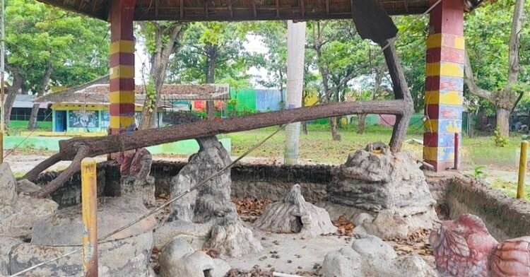 Jangkar Dampo Awang di kawasan Taman Kartini Kabupaten Rembang. Foto : Dok. Lingkar Jateng