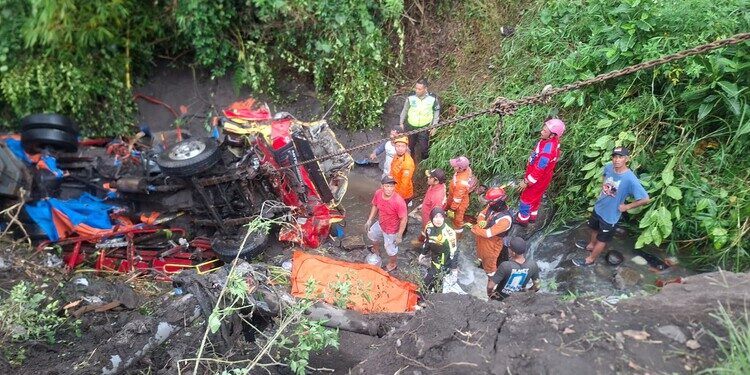 Kecelakaan di Tanjakan Jlegong Semarang