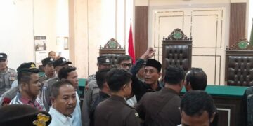 Suasana sidang terdakwa Supriyono alias Botok dan Teguh Istianto di Pengadilan Negeri Pati pada Senin, 2 Februari 2026. (Lingkarnews Network)