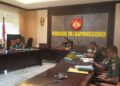 Kasdam IV/Diponegoro Brigjen TNI M. Andhy Kusuma memimpin rapat evaluasi percepatan pembangunan Koperasi Desa/Kelurahan Merah Putih (KDKMP) pada Senin, 23 Februari 2026. (dok for Lingkarjateng.id)