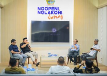 Wakil Ketua DPRD Jawa Tengah, Mohammad Saleh, saat menjadi pembicara pada Forum Group Discussion (FGD) “Satu Tahun Kepemimpinan Luthfi-Yasin” di Kantor Gubernur Jawa Tengah, Senin, 23 Februari 6. (Humas Pemprov Jateng/Lingkarjateng.id)