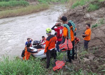 Warga Cepiring Kendal Hilang Saat Arung Jeram di Sungai Bodri