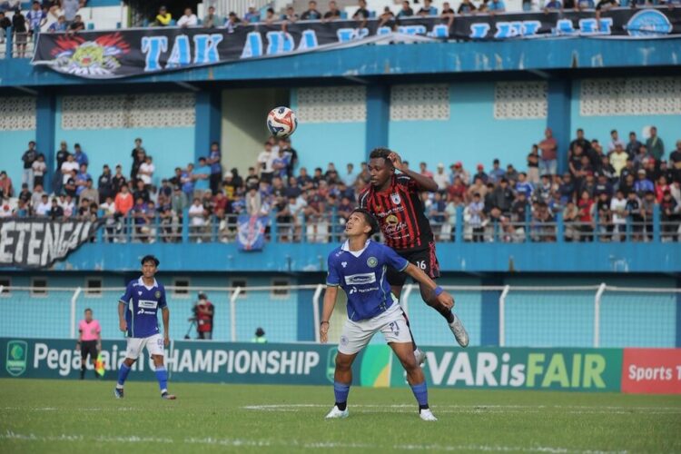 Pertandingan Persiku melawan Persipura di Stadion Wergu Wetan Kudus pada 30 Januari 2026 lalu. Foto: Nisa Hafizhotus Syarifa / Lingkar