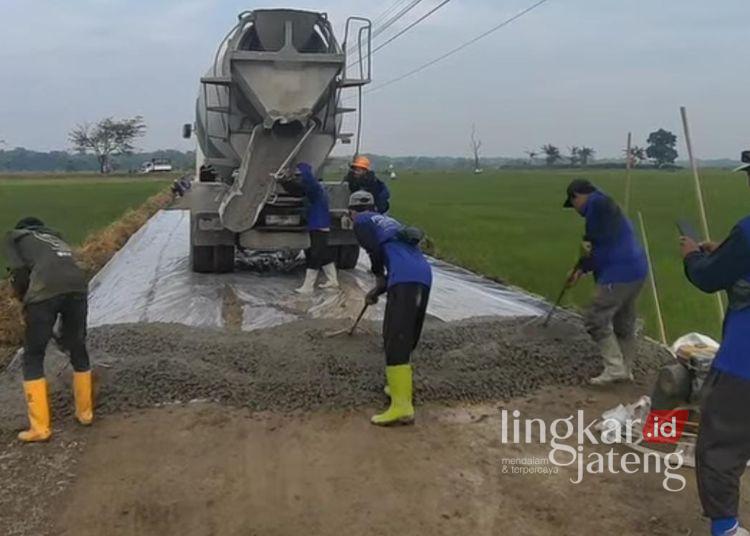 DPRD Pati Harap Perbaikan Jalan Kudur-Katan Kidul Pemudah Akses Pertanian 25 Perbaikan jalan Kudur-Katan Kidul di Kecamatan Winong, Pati yang menjadi usulan warga. (Lingkarjateng.id)