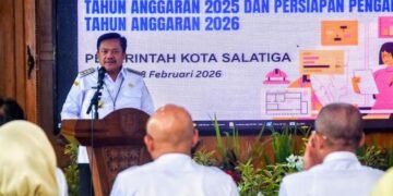 Wali Kota Salatiga Robby Hernawan membuka evaluasi Pengadaan Barang/Jasa Tahun Anggaran 2025 dan Persiapan Pengadaan Tahun Anggaran 2026 di Ruang Kaloka, Kantor Setda Salatiga, Rabu, 18 Februari 2026. (Dok.Prokompim Setda Salatiga/Lingkarjateng.id)