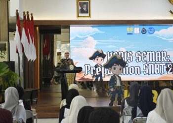 Buka Try Out SNBT, Bupati Kendal Dorong IMAKEN UNNES Konsisten Hadirkan Kegiatan Edukatif