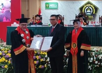 Wakil Ketua DPRD Jateng Mohammad Saleh resmi meraih gelar Doktor Ilmu Hukum dari Unissula Semarang dengan IPK sempurna 4,00. (Dok. for Lingkarjateng.id)