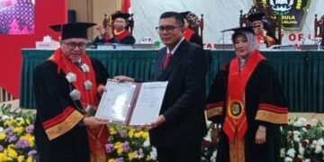 Mohammad Saleh Resmi Sandang Gelar Doktor Ilmu Hukum dengan IPK Sempurna 16 Wakil Ketua DPRD Jateng Mohammad Saleh resmi meraih gelar Doktor Ilmu Hukum dari Unissula Semarang dengan IPK sempurna 4,00. (Dok. for Lingkarjateng.id)