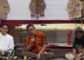 Wakil Ketua DPRD Jawa Tengah, Mohammad (tengah) saat menjadi pembicara dalam Temu Komunitas Seni dan Tradisi Kota Semarang. (Dok. for Ligkarjateng.id)