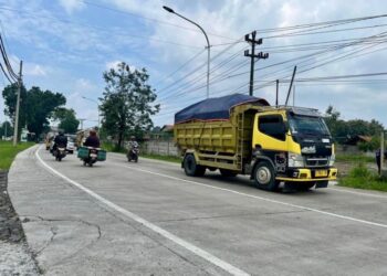 POTRET: Kendaraan melintad di jalur Pemalang-Purbalingga-Banyumas. (Humas Pemprov Jateng)