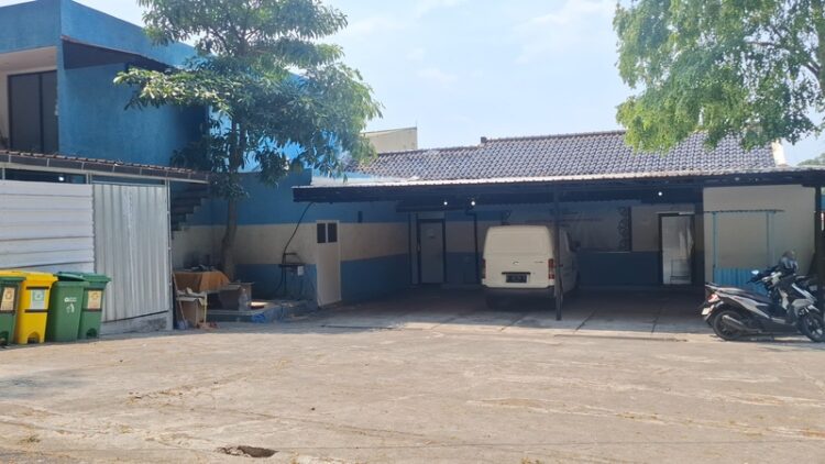 Viral Disidak BGN, Dapur SPPG Lempongsari Tuai Polemik 25 Suasana rapat koordinasi tertutup di Kelurahan Lempongsari bersama dengan Dapur SPPG dan warga, Senin (30/3). Foto : Syahril / Lingkar