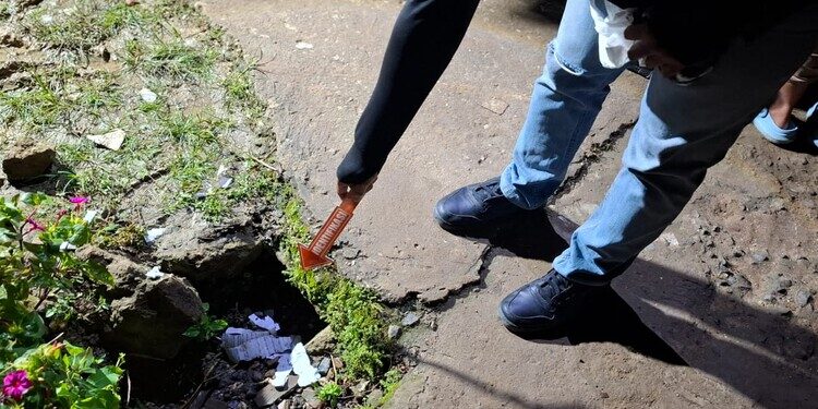 Tim Polres Blora melakukan olah TKP peristiwa meledaknya petasan yang mengakibatkan satu bocah tewas Dukuh Ngapus, Desa Ketringan, Kecamatan Jiken, Kabupaten Blora, Selasa, 24 Maret 2026. (Dok. Polres Blora/Lingkarjateng.id)