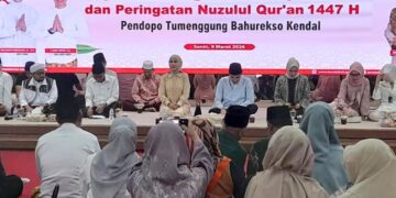 Bupati Kendal, Dyah Kartika Permanasari, dalam acara Silaturahmi Bupati dengan masyarakat dan peringatan Nuzulul Qur'an 1447 Hijriyah di Pendopo Tumenggung Bahurekso Setda Kendal, Senin, 9 Maret 2026. (Anik Kustiani/Lingkarjateng.id)
