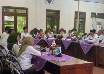 Rapat kinerja ProSN di Pendopo Belakang Kabupaten Kudus pada Kamis sore, 26 Maret 2026. (Mohammad Fahtur Rohman/Lingkarjateng.id)