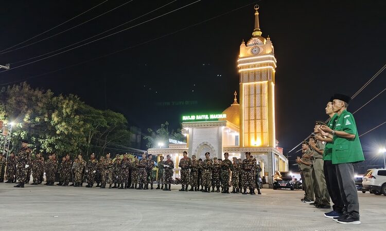 GP Ansor Blora Buka 5 Titik Posko Mudik Selama 10 Hari, Ini Lokasinya 25 KHIDMAT: Pembukaan giat posko mudik GP Ansor yang digelar, Senin (16/03/2026) malam. Foto : Eko Wicaksono / Lingkar Jateng