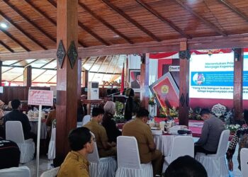 Ketua DPRD Grobogan, Lusia Indah Artani, menyampaikan usulan pokir dalam forum Musrenbangkab yang digelar di Pendopo Kabupaten Grobogan, Selasa, 31 Maret 2026. (Ahmad Abror/Lingkarjateng.id)