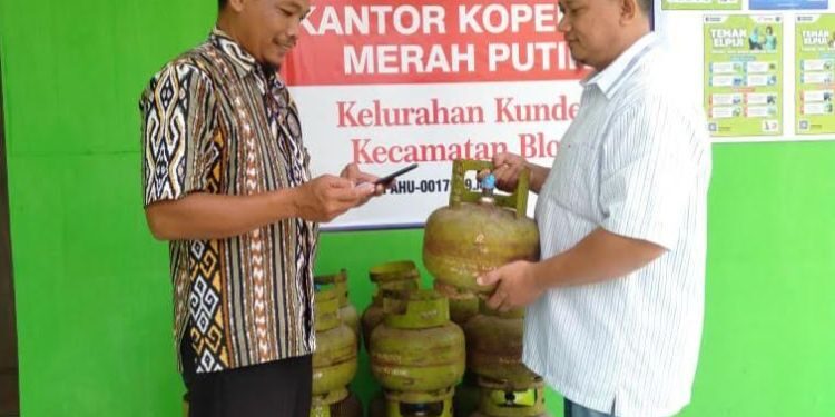 Koperasi Merah Putih Kunden Blora Jual LPG Hanya Rp18 Ribu