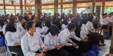 Ilustrasi: Serah terima SK ASN di lingkungan Pemkab Grobogan. (Ahmad Abror/Lingkarjateng.id)