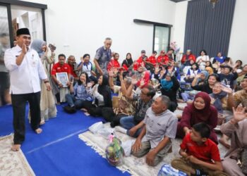 Wakil Gubernur Jawa Tengah, Taj Yasin Maemoen, saat menerima kunjungan penyandang disabilitas di rumah dinasnya di Semarang pada Rabu, 25 Maret 2026. (Humas Pemprov Jateng)