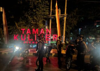 Satuan Samapta Polres Grobogan melaksanakan patroli sahur untuk mengantisipasi potensi gangguan keamanan selama Ramadan, Jumat dini hari, 6 Maret 2026. (Humas Polres Grobogan/Lingkarjateng.id)