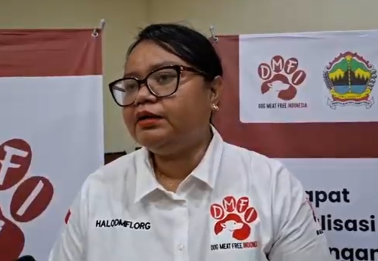 5 Daerah di Jateng Belum Komitmen Berantas Perdagangan Daging Anjing 25 Chief Operation Officer (COO) Dog Meat Free Indonesia (DMFI), Merry Ferdinandez. Foto : Rizky / Lingkar