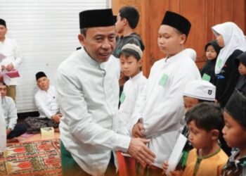 Wakil Ketua II DPRD Pati Bambang Susilo saat menghadiri kegiatan Tarawih dan Silaturahmi Bersama (Tarhima) pada Selasa malam, 3 Maret 2026. (Lingkarjateng.id)