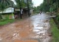 Kondisi jalan rusak dipenuhi lumpur di Kabupaten Pati. (Lingkarjateng.id)