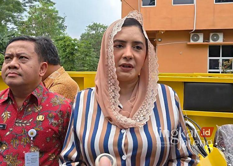 Bupati Pekalongan Fadia Arafiq Terjaring OTT, Langsung Dibawa KPK ke Jakarta 25 Bupati Pekalongan Fadia Arafiq. (Fahri Akbar/Lingkarjateng.id)