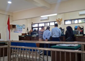 Suasana sidang sengketa tanah antara Sulistyowati dan PT. Teguh Karya di Pengadilan Negeri Semarang, pada Kamis (2/4). Foto : Syahril Muadz / Lingkar