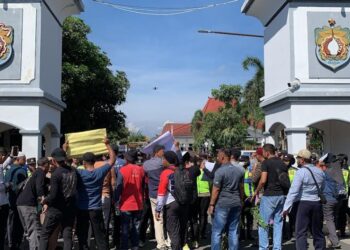 Buruh akan Gelar Aksi Damai, Bupati Kendal Ingatkan Tetap Tertib
