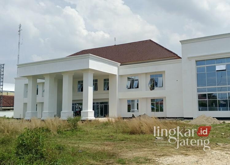 Anggaran Hibah Lintas Sektoral di Blora Tahun Ini Nihil 25 Gedung Kejaksaan Negeri Blora yang baru dibangun pada tahun 2025 lalu. (Eko Wicaksono/Lingkarjateng.id)