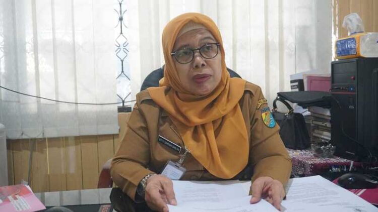 Dinperinaker Kota Pekalongan : THR 2026 Dibayar 100 Persen, Nihil Aduan Pekerja 25 Kepala Dinperinaker Kota Pekalongan, Betty Dahfiani Dahlan. Foto : Fahri Akbar / Lingkar