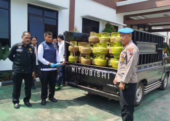 Dari Tuban Bawa Ratusan Tabung LPG Subsidi ke Blora, Sopir Pikap Ini Ditangkap Polisi