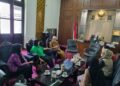 PERTEMUAN : Wakil Wali Kota Salatiga Nina Agustin menerima audiensi pengurus KPI di ruang kerjanya, Senin, 20 April 2026. Foto : Dok.Prokompim Setda Salatiga/Lingkar