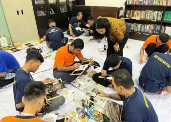 Sejumlah warga binaan pemasyarakatan Rutan Salatiga belajar membatik di aula Rutan, Rabu, 29 April 2026. Foto : Dok. Humas Rutan Salatiga/Lingkar