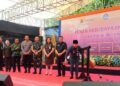 Plt. Bupati Pekalongan Sukirman membuka Pekan Kebudayaan Daerah 2026 di Halaman Disdikbud Kabupaten Pekalongan, Kamis (30/04/2026). Foto : Fahri Akbar/Lingkar