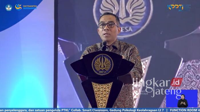 60 Persen PTS Digelontor Dana Riset Triliunan dari Kemdiktisaintek, Ini Rinciannya 25 Menteri Pendidikan Tinggi, Sains, dan Teknologi (Mendiktisaintek) Brian Yuliarto. Foto: Tangkapan Layar Youtube Kemendiktisaintek