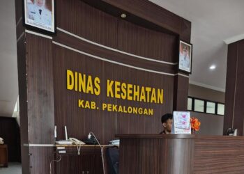POTRET: Konter pelayanan Dinas Kesehatan Kabupaten Pekalongan. (Fahri Akbar/Lingkarjateng.id)