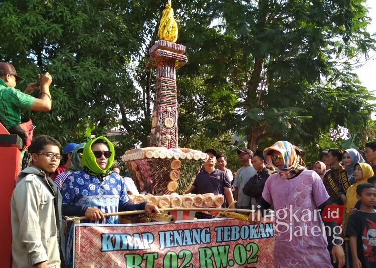 Kudus Usulkan 13 Warisan Budaya Tak Benda ke Tingkat Nasional 25 Kirab jenang tebokan di Desa Kaliputu, Kecamatan Kota, Kabupaten Kudus. (Antara/Lingkarjateng.id)