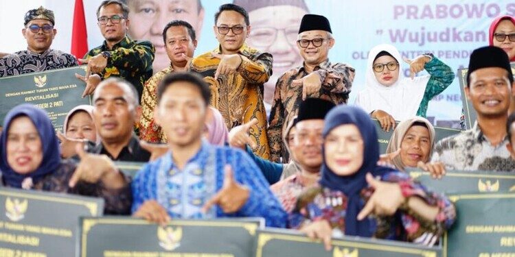 Mendikdasmen resmikan revitalisasi sekolah di Pati