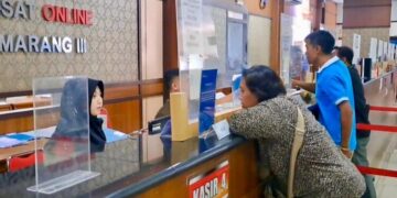 Pelayanan pajak kendaraan di SAMSAT Semarang II. (Humas Pemprov Jateng/Lingkarjateng.id)