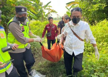 Warga Darupono Kendal Temukan Mayat Pria Tanpa Identitas di Gubuk Kebun