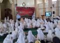 Pelajar jenjang SD dan SMP di Kabupaten Semarang mengikuti kegiatan tadarusan di Masjid Agung Al-Mabrur, Ungaran Timur, Kabupaten Semarang pada Rabu, 29 April 2026. (Hesty Imaniar/Lingkarjateng.id)
