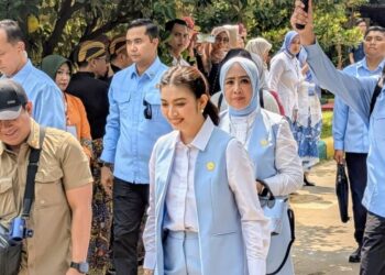Istri Wakil Presiden RI Gibran Rakabuming Raka, Selvi Ananda, menghadiri puncak peringatan Hari Kartini di Kabupaten Rembang, pada Selasa, 21 April 2026. (Vicky Rio/Lingkarjateng.id)
