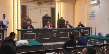 Sidang pembacaan vonis dalam kasus kekerasan dan penghalangan kerja jurnalis di Pengadilan Negeri Pati, Senin, 6 April 2026. (Lingkarjateng Group Network/Lingkarjateng.id)