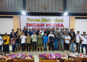 Acara Forum Silaturahmi Insan Media Kabupaten Pekalongan yang digelar di Gedung PPNI, Kabupaten Pekalongan, Sabtu sore, 25 April 2026. (Fahri Akbar/Lingkarjateng.id)